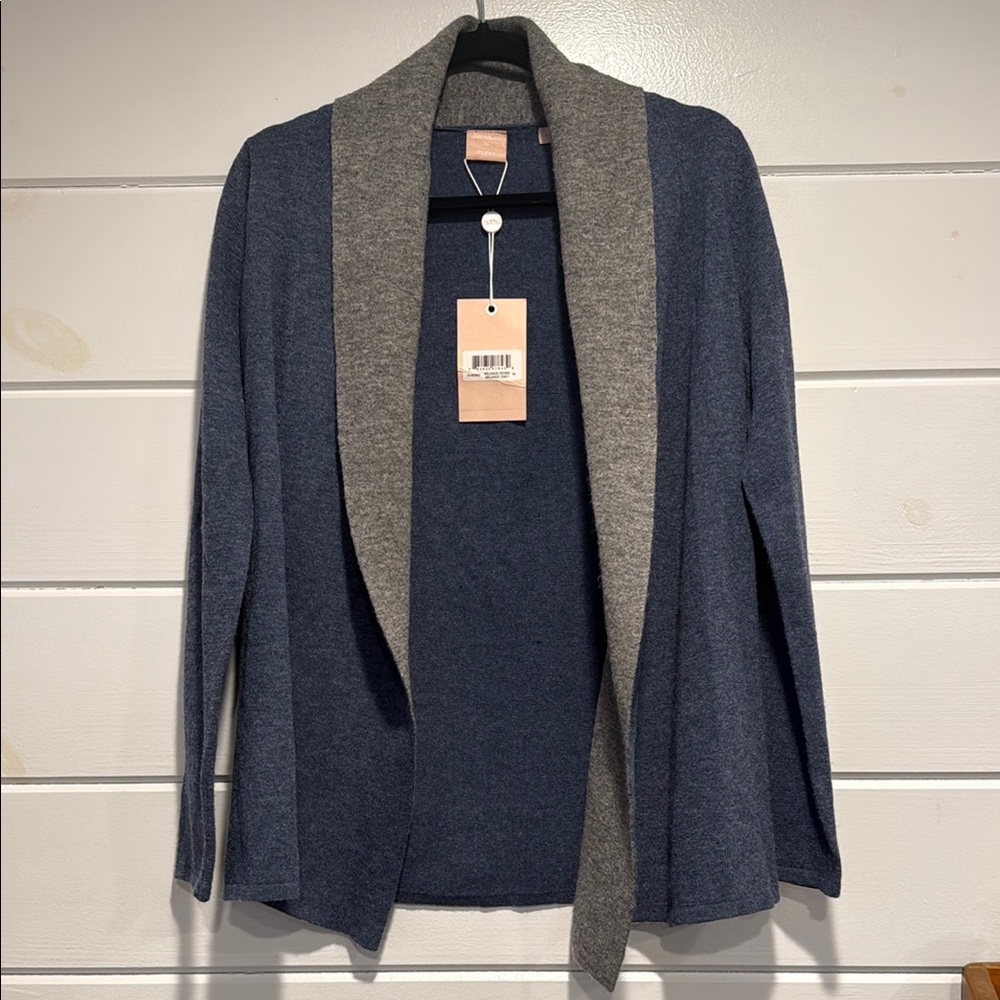 devotion by Cyrus open front cardigan size medium-NWT